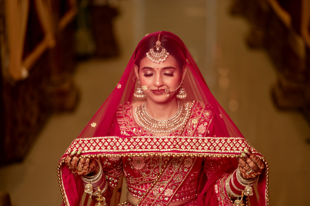 Elegant bride photographed by Arnab Dutta Photography in Patna